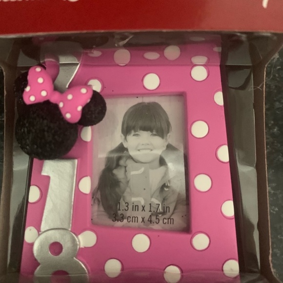 💋4/20 Hallmark Disney Minnie Mouse NIB photo frame Christmas Ornament 2018 - Picture 2 of 9
